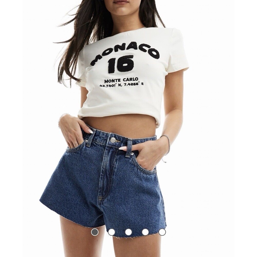 ASOS DESIGN A line denim shorts in midwash